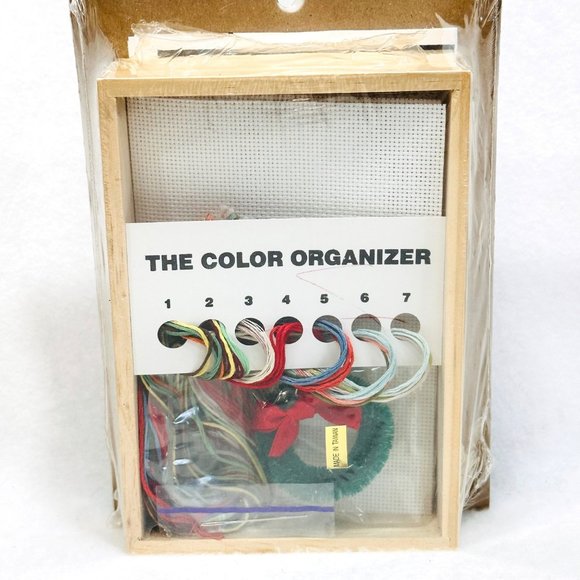 Displaymates Cross Stitch Kit w/Shadow Box Window Wreath Kit - New - Picture 5 of 5